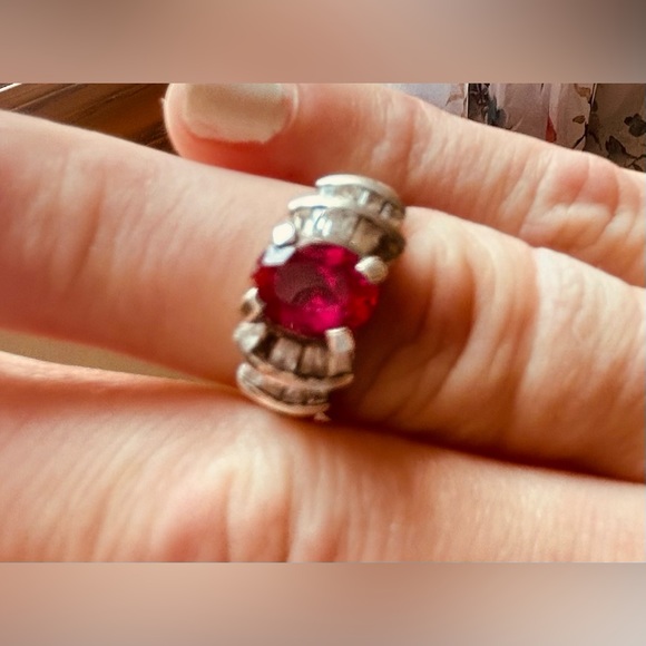 VINTAGE 825 THAI RUBY WHITE GOLDDIAMOND BAGUETTESRING Size 6.75